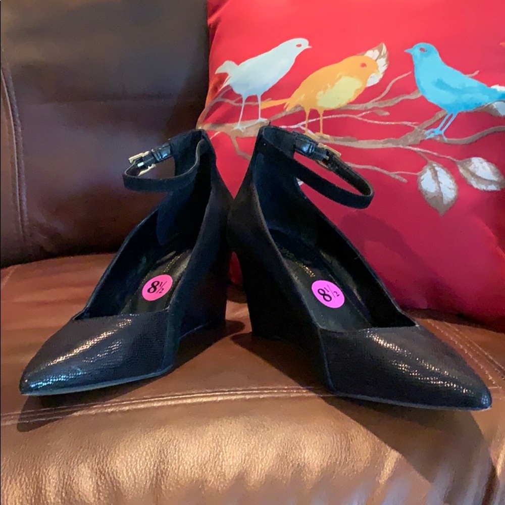 Dressy black heels
